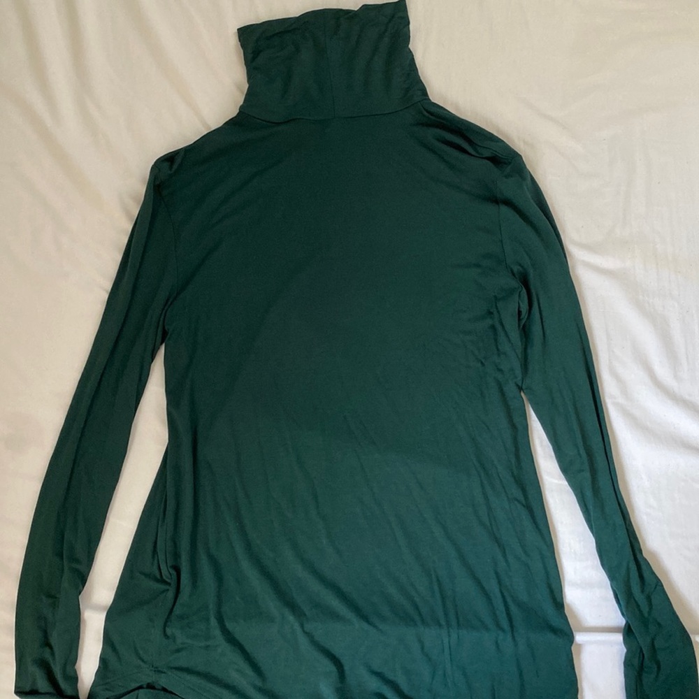 Old Navy Green Turtleneck